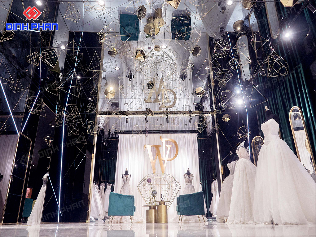 Nội thất showroom trưng bày mẫu áo cưới đẹp thu hút ánh nhìn